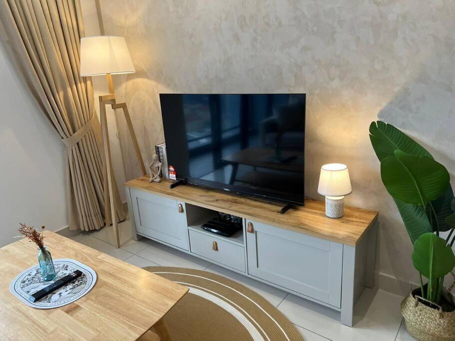3r3b Klcity Centreview Kuala Lumpur