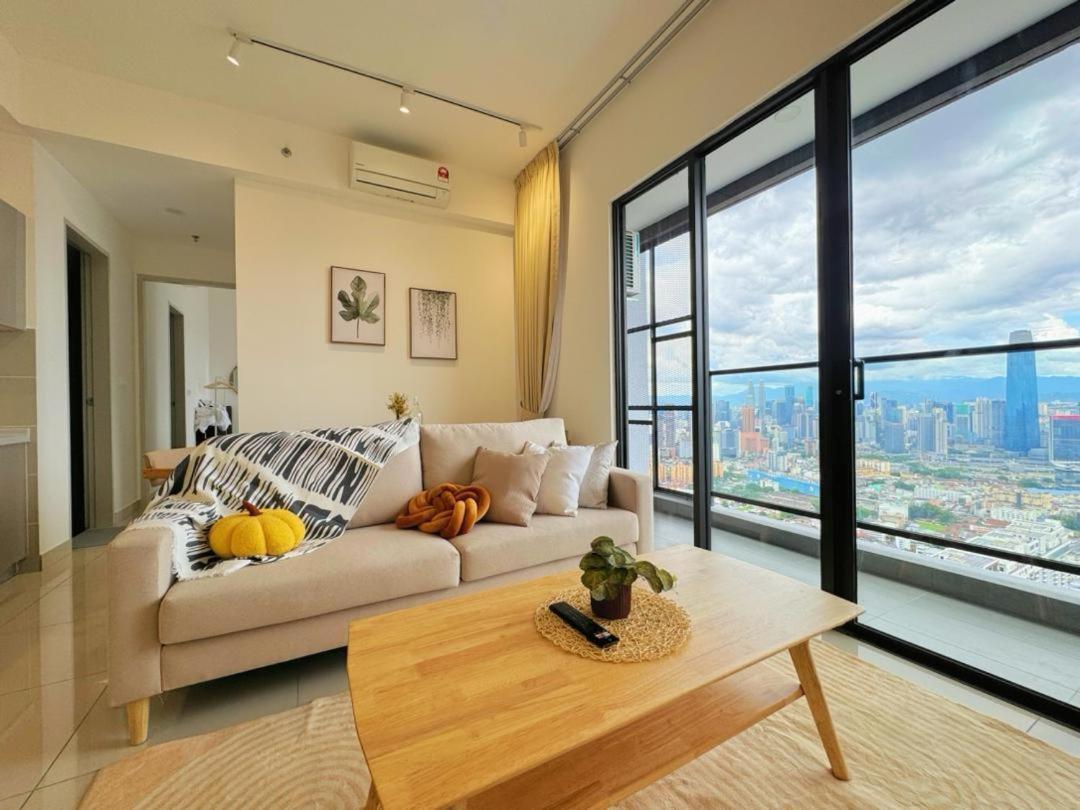 3r3b Klcity Centreview Kuala Lumpur